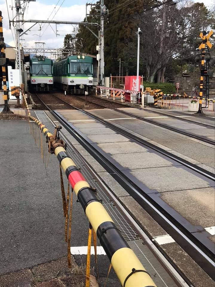 京阪電車の踏切